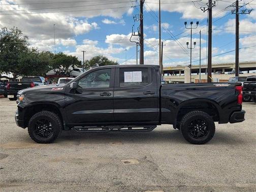 2025 Chevrolet Silverado 1500 Custom Trail Boss