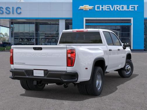 2026 Chevrolet Silverado 3500 WT