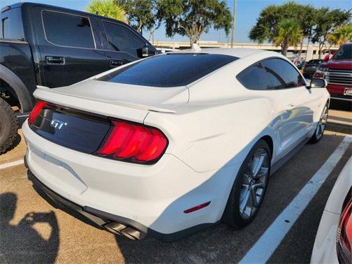 2022 Ford Mustang GT Premium