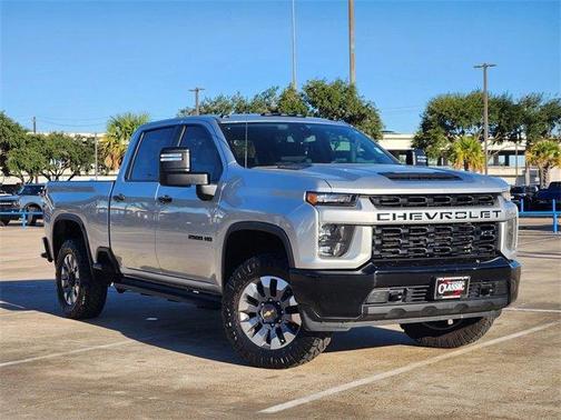 2022 Chevrolet Silverado 2500 Custom