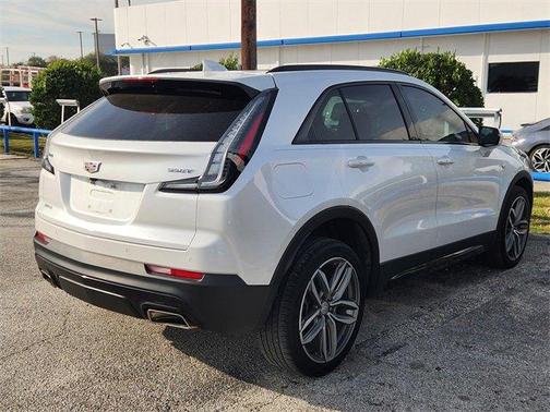 2023 Cadillac XT4 Sport