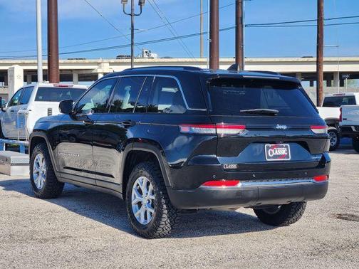 Diamond Black 2023 Jeep Grand Cherokee Limited