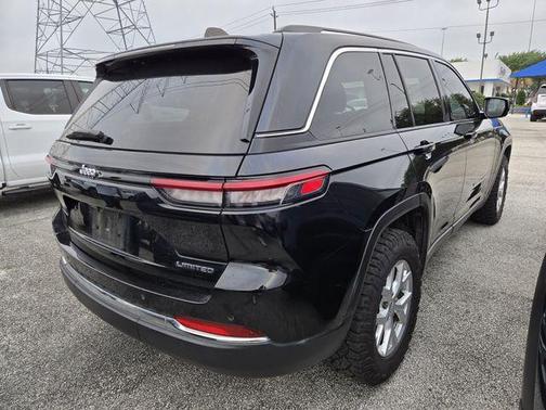 Diamond Black 2023 Jeep Grand Cherokee Limited