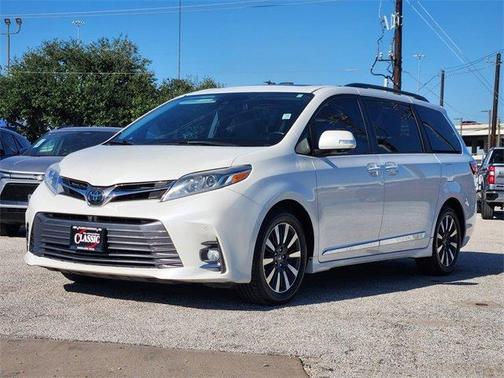 2018 Toyota Sienna Limited Premium
