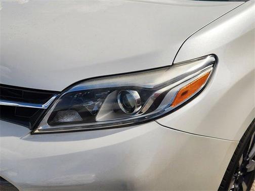 2018 Toyota Sienna Limited Premium