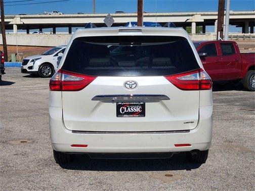 2018 Toyota Sienna Limited Premium