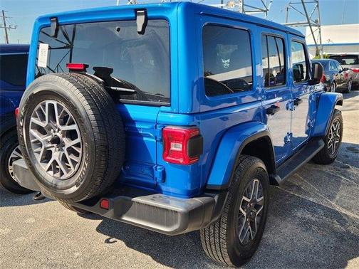 2024 Jeep Wrangler Sahara
