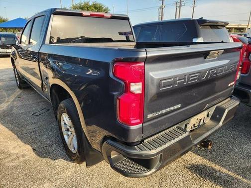 Shadow Gray Metallic 2021 Chevrolet Silverado 1500 RST