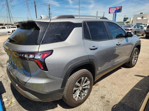Sterling Gray Metallic 2026 Chevrolet Equinox LT