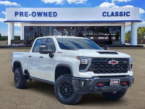 Summit White 2025 Chevrolet Silverado 2500 ZR2