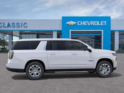 2025 Chevrolet Suburban LT