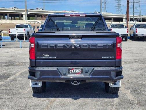 2022 Chevrolet Silverado 1500 Custom