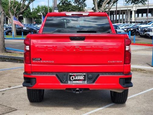2024 Chevrolet Silverado 1500 Custom