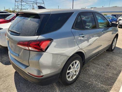 2023 Chevrolet Equinox LS