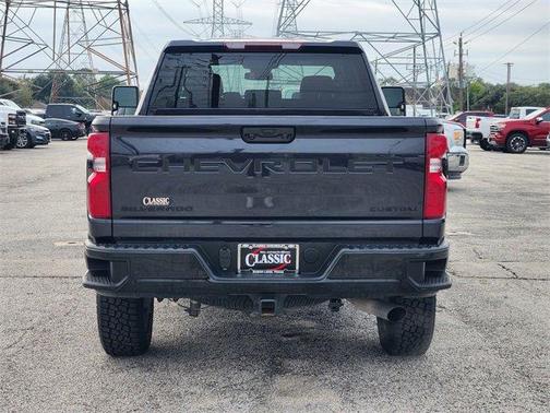 2024 Chevrolet Silverado 2500 Custom