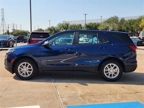 2023 Chevrolet Equinox LS