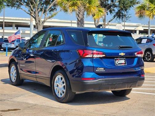 2023 Chevrolet Equinox LS