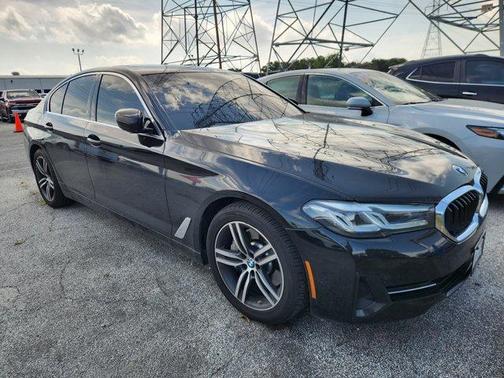 2021 BMW 530 i