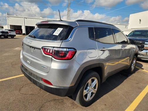 2024 Jeep Compass Latitude