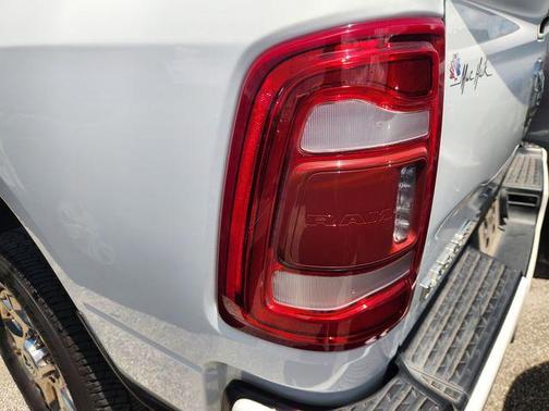 Bright White Clearcoat 2024 RAM 2500 Laramie