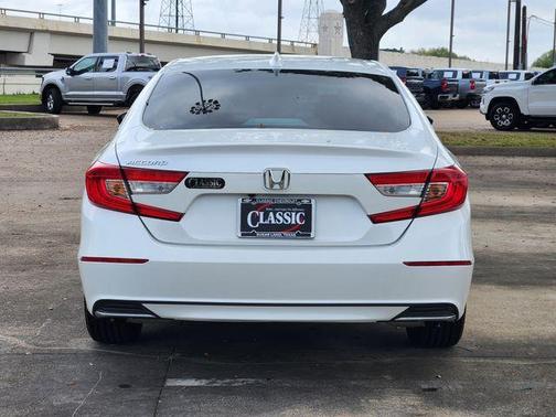 2022 Honda Accord LX 1.5T