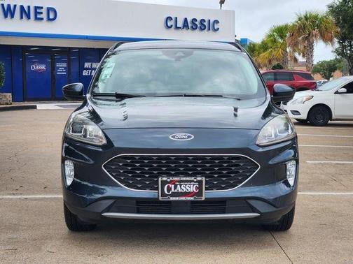 Blue Metallic 2022 Ford Escape SEL