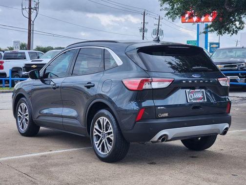 Blue Metallic 2022 Ford Escape SEL