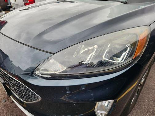 Blue Metallic 2022 Ford Escape SEL