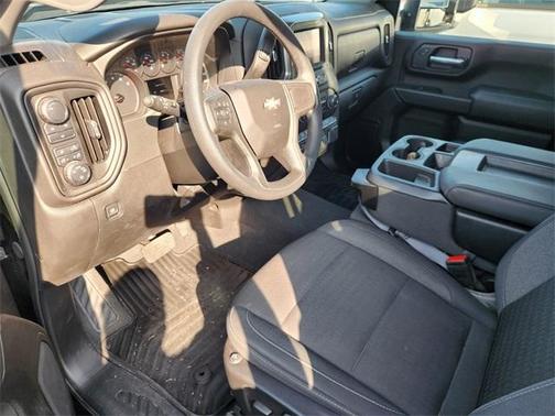 2025 Chevrolet Silverado 2500 Custom