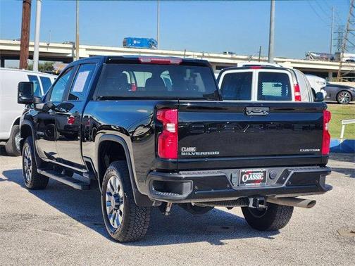 2025 Chevrolet Silverado 2500 Custom