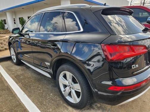 2018 Audi Q5 2.0T Premium Plus