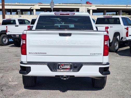 2024 Chevrolet Silverado 1500 Custom