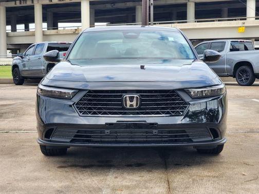 Crystal Black Pearl 2025 Honda Accord SE