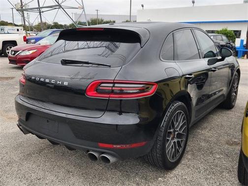 2018 Porsche Macan Base