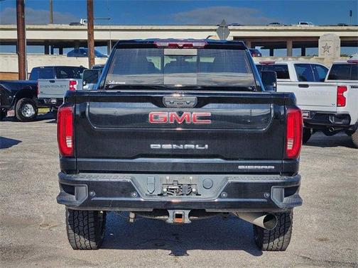 2022 GMC Sierra 2500 Denali