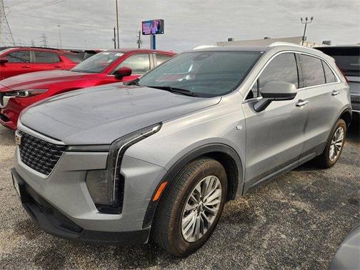 2024 Cadillac XT4 Premium Luxury