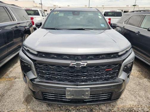 Sterling Gray Metallic 2024 Chevrolet Traverse RS