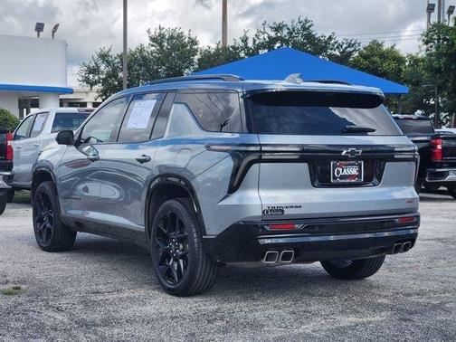 Sterling Gray Metallic 2024 Chevrolet Traverse RS