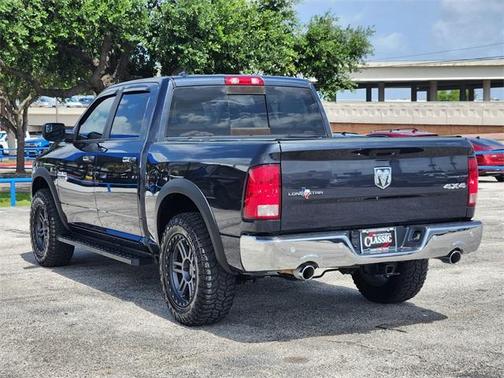 2016 RAM 1500 SLT