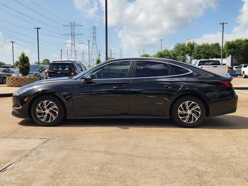 2023 Hyundai SONATA Hybrid Blue