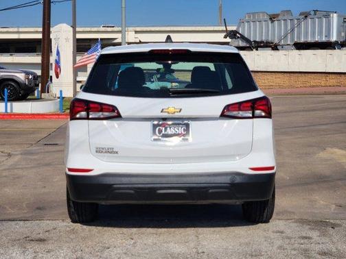 2023 Chevrolet Equinox LS
