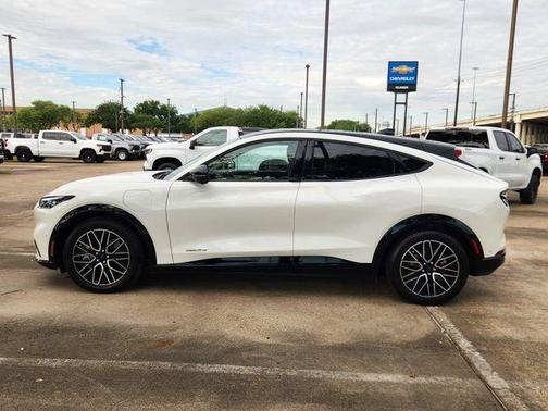 White Metallic 2024 Ford Mustang Mach-E Premium