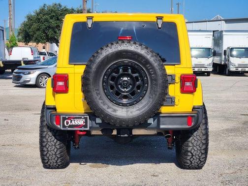 Baja Yellow Clearcoat 2018 Jeep Wrangler Unlimited Rubicon