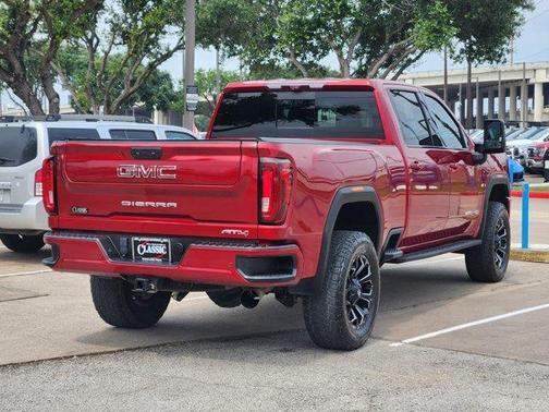 2022 GMC Sierra 2500 AT4