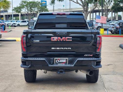 2024 GMC Sierra 2500 AT4