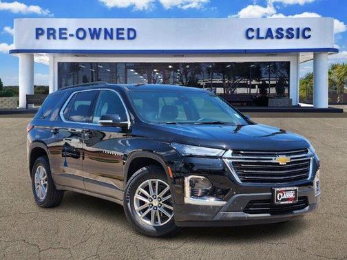 2022 Chevrolet Traverse LT Cloth