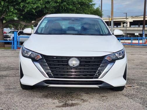 Cloud White 2025 Nissan Sentra SV
