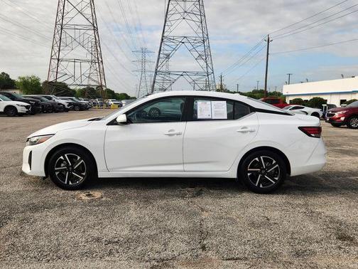 Cloud White 2025 Nissan Sentra SV