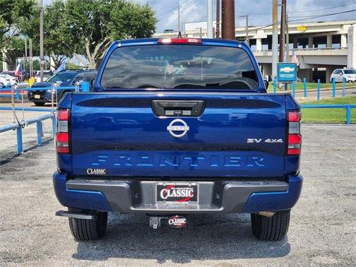2023 Nissan Frontier SV