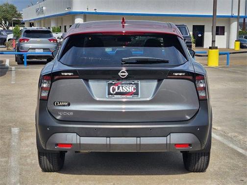 2025 Nissan Kicks SV